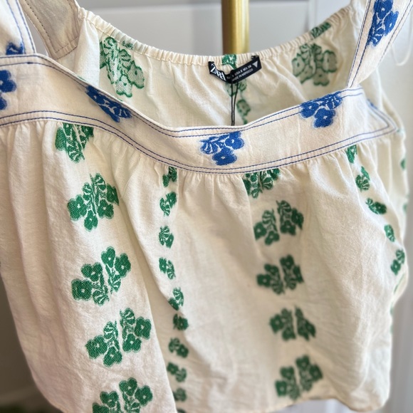 Zara - Picture 4 of 8